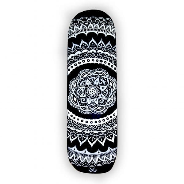 Mandala - tablade skateboard pintada a mano - Gorka Gil