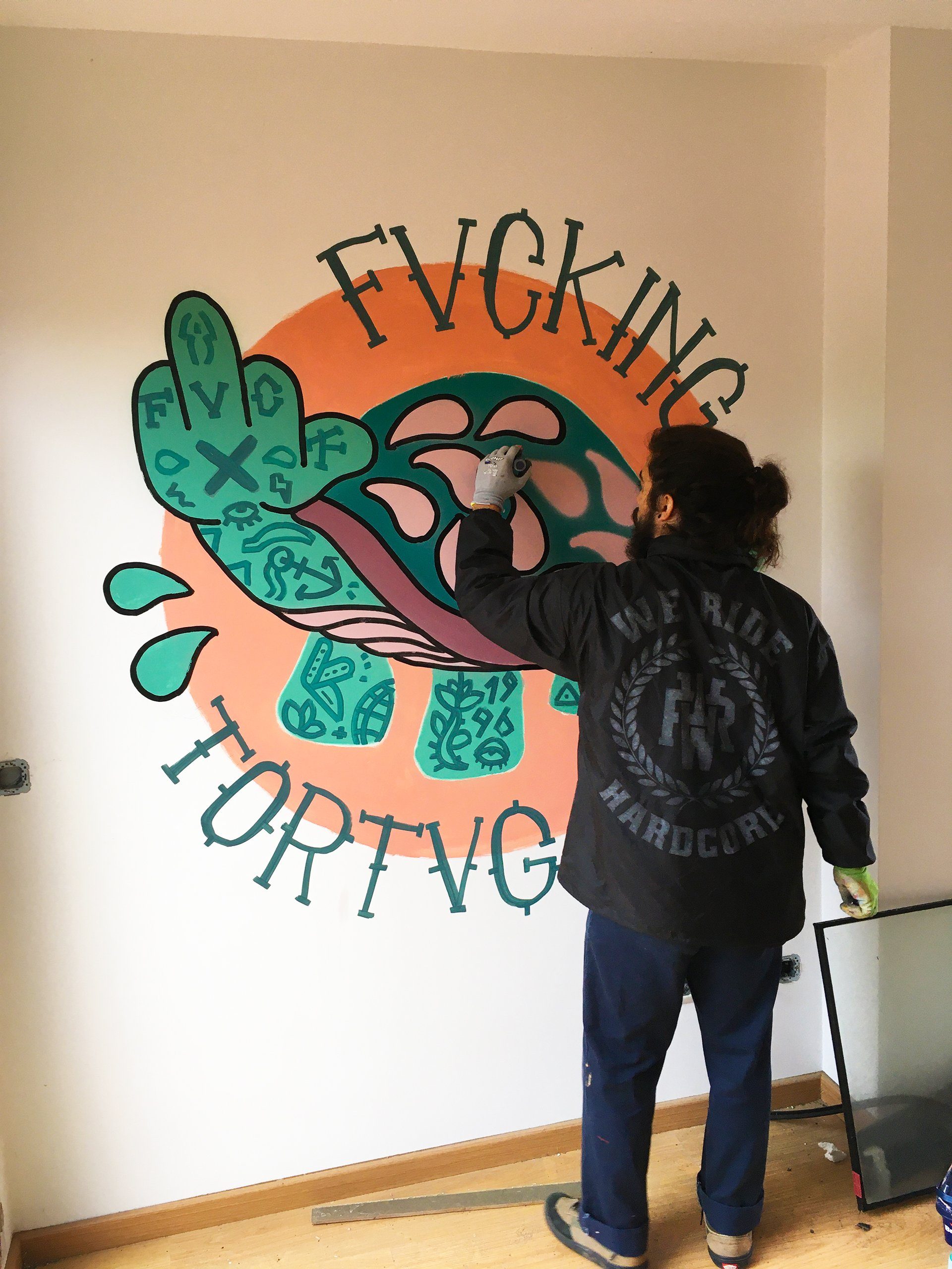 Fvcking Tortug mural pintado por Gorka Gil